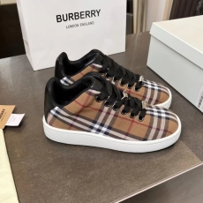 Burberry Low Shoes